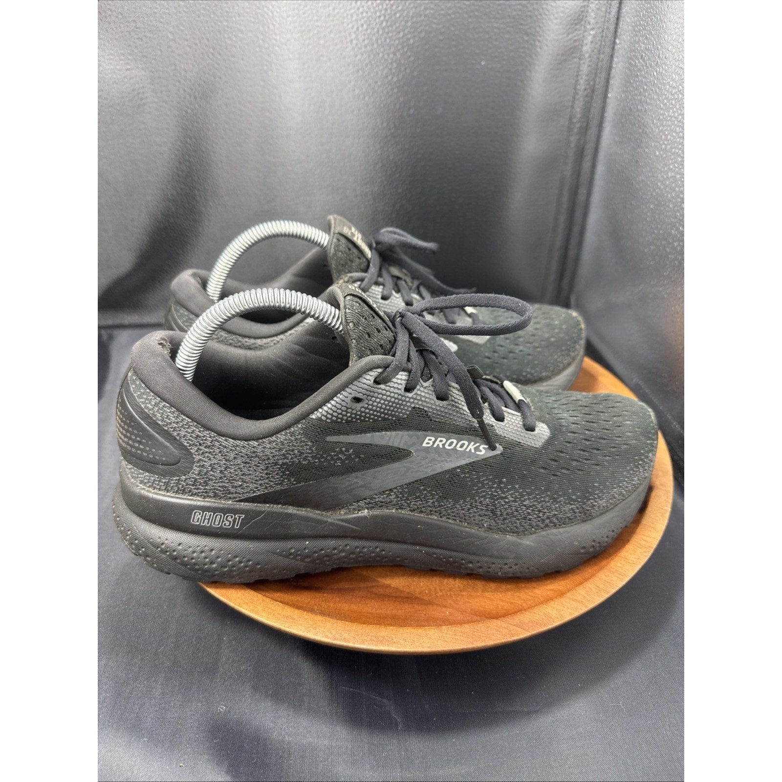 Size 10 - Brooks Ghost 16 GORE-TEX Black Ebony Running Shoes Good Condition