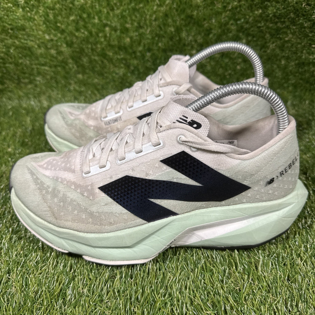 New Balance FuelCell Rebel v4 Womens Size 9 Green Blue Running Shoes Sneakers
