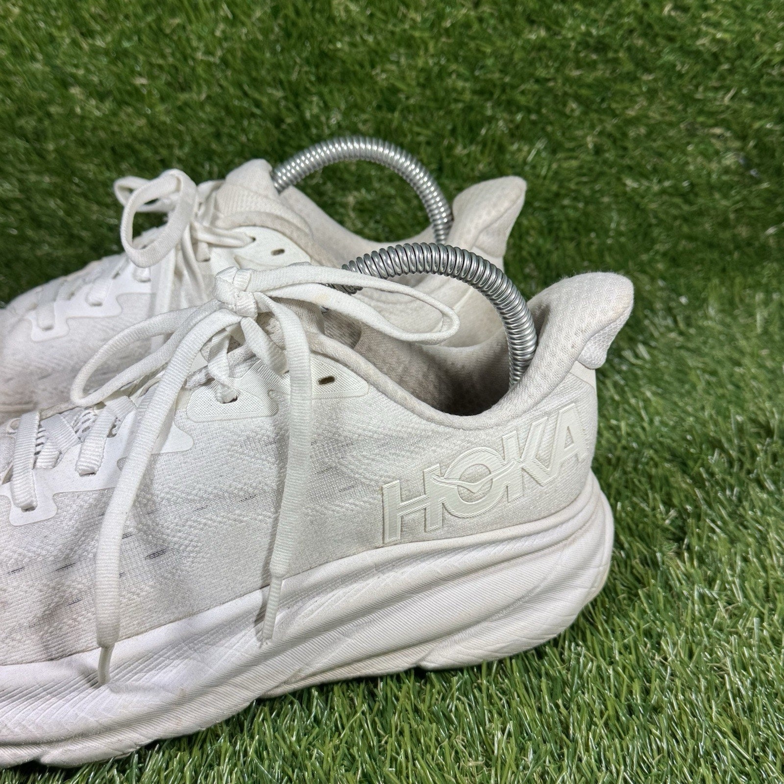 Hoka One One Clifton 9 Womens Size 8B White Athletic Walk Running Shoes Sneakers