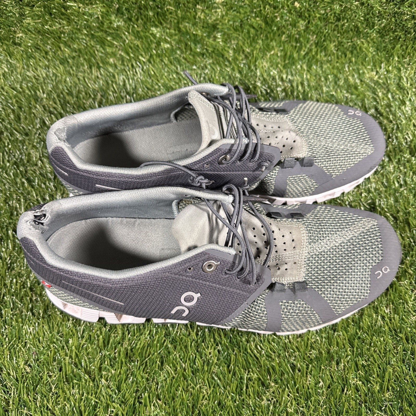 On Cloud Gray Men's Athletic Running & Walking Sneakers Men’s 8