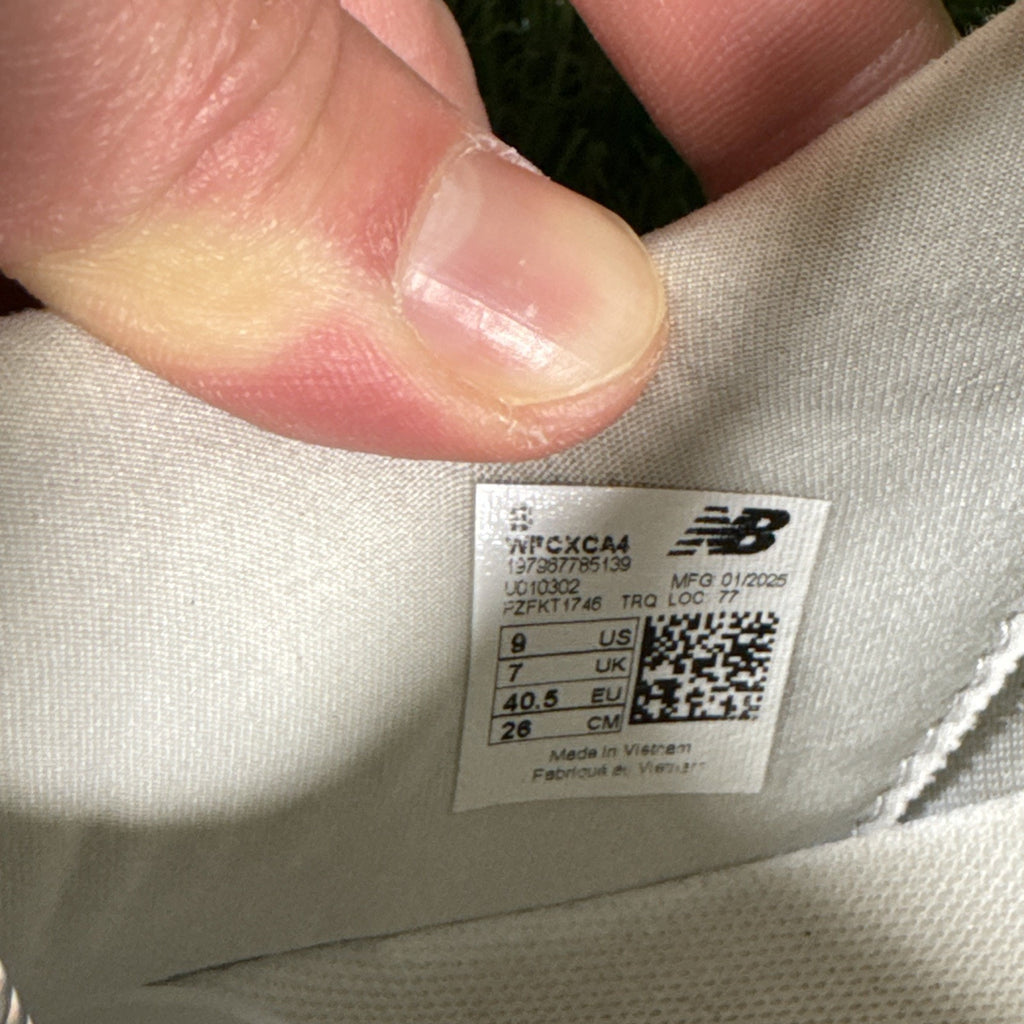 New Balance FuelCell Rebel v4 Womens Size 9 Green Blue Running Shoes Sneakers