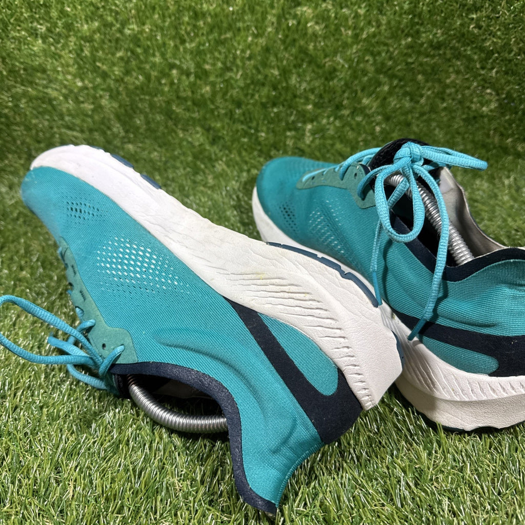 Topo Cyclone Men's Size 11.5 Running Shoes Cyan Red Nice Good Condition