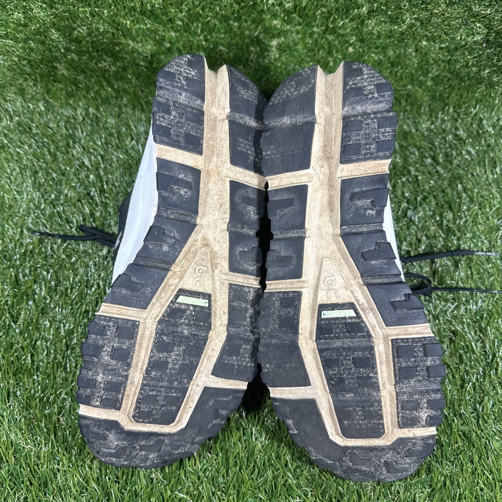 On Cloud QC Helion Sneakers Running Shoes Tennis Sports Travel Athletic W9