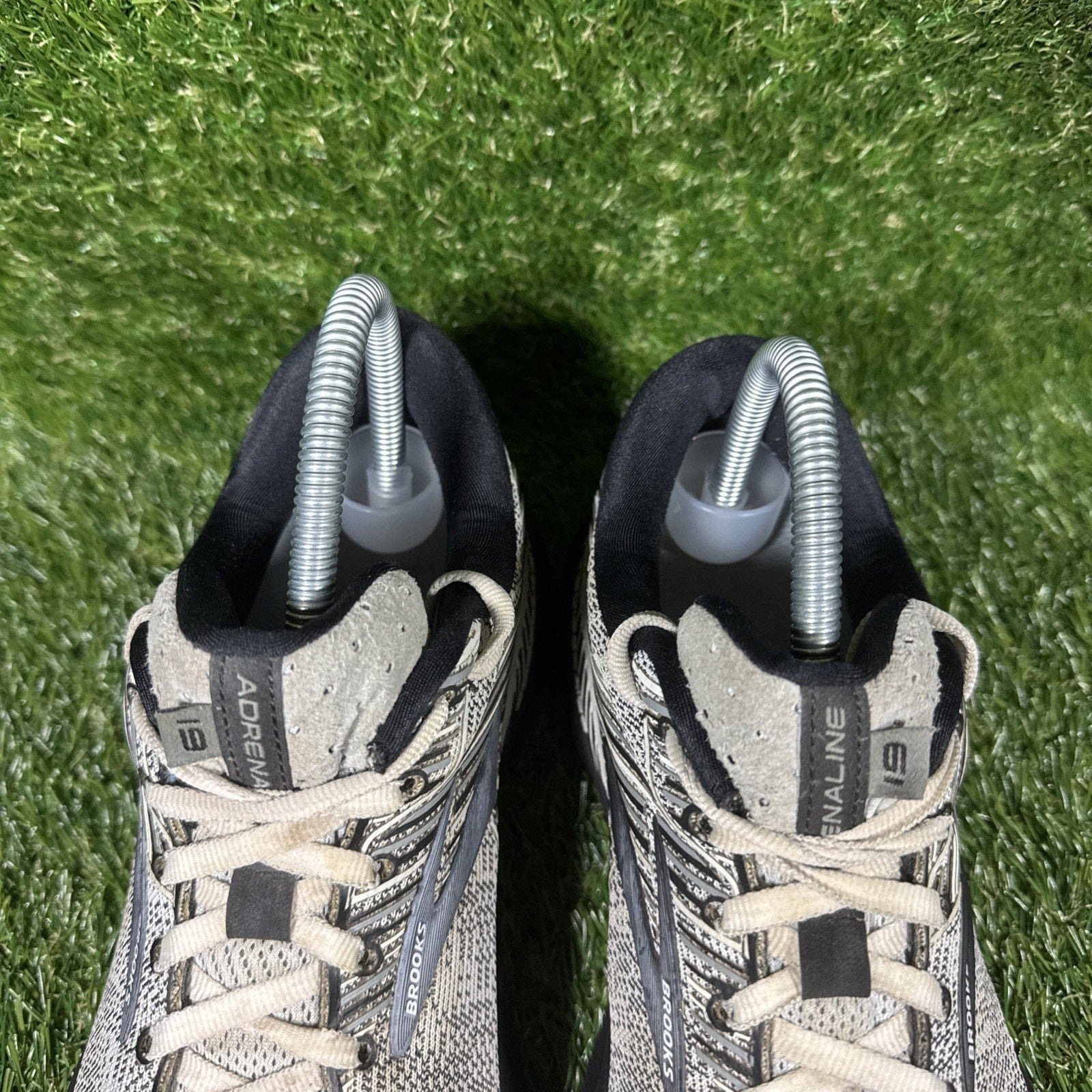 Brooks Adrenaline GTS 19 Womens 9.5 Shoes Heathered Black/White Running Sneakers