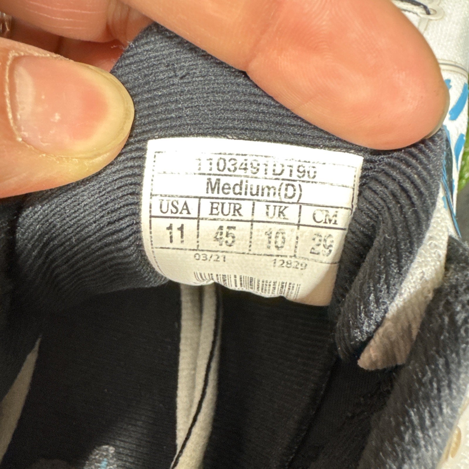 Brooks Adrenaline GTS 21 Mens Size 11 D Running Sneakers Shoes