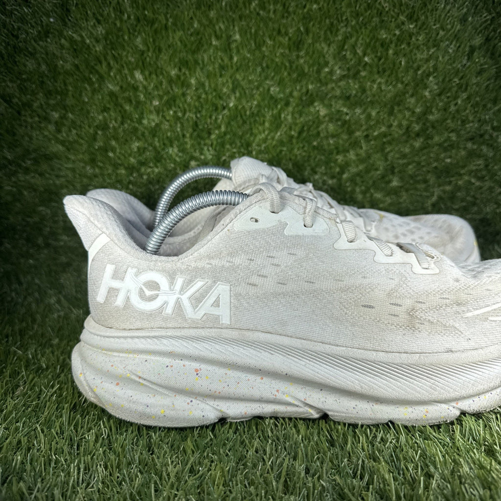 Hoka One One Womens Clifton 9 1127896 WTL White Running Shoes Sneakers Size 11B