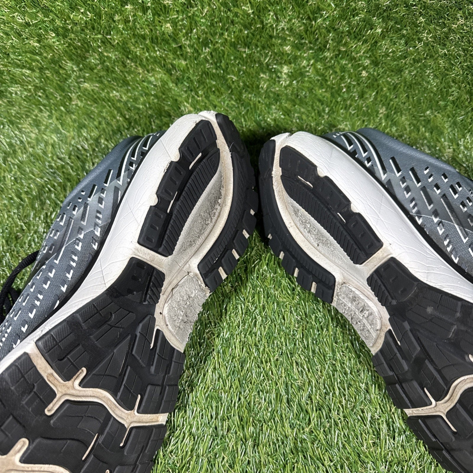 Brooks Mens Ghost 13 1103481D040 Gray Running Shoes Sneakers Size 14D