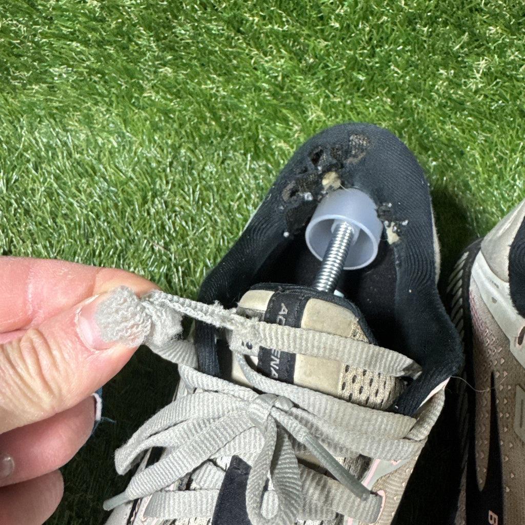 Brooks Adrenaline GTS 22 Shoes Womens Size 9 Gray Athletic Running