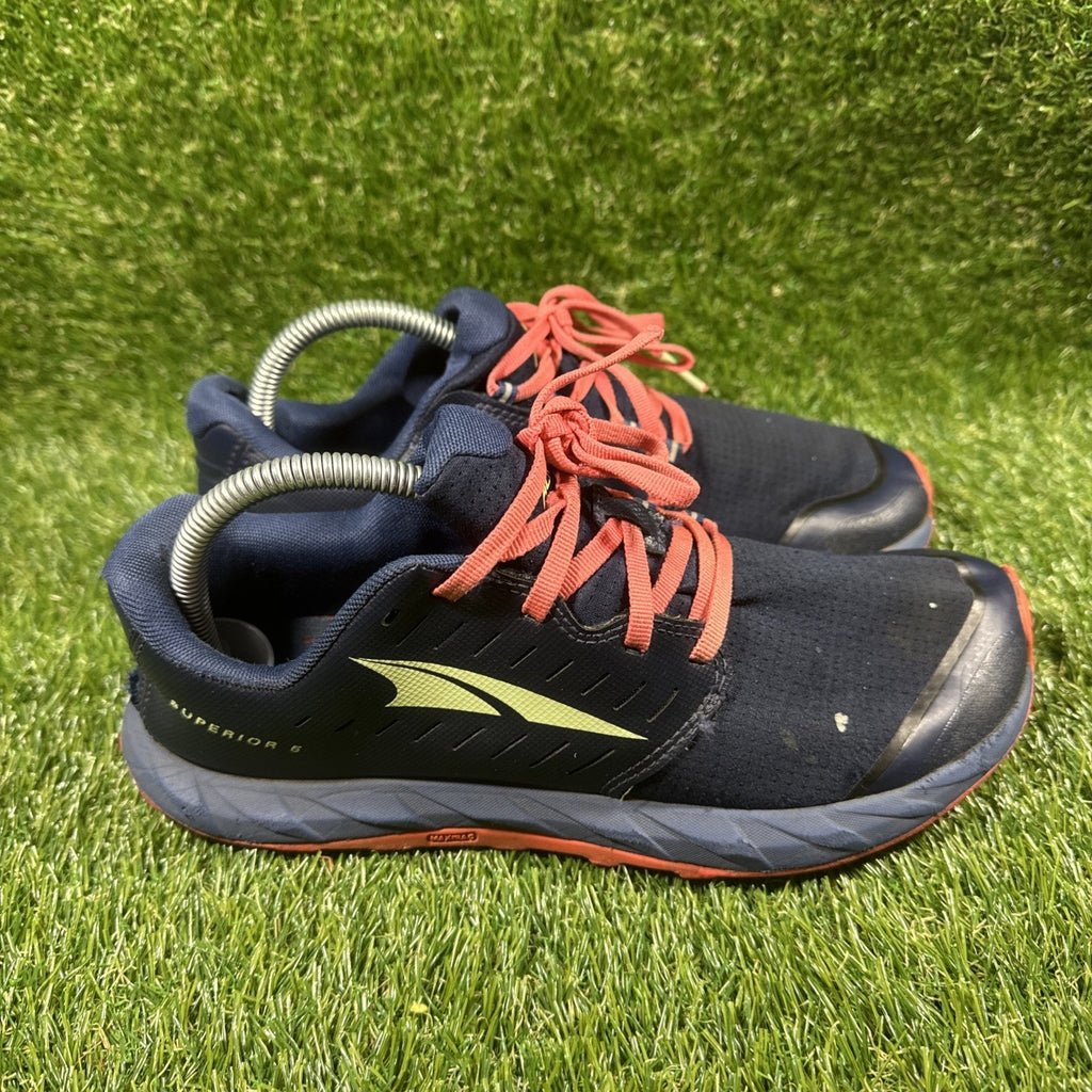 Altra Superior 5 Women's Size 9 Trail Running Shoes Navy Blue Foot Shape