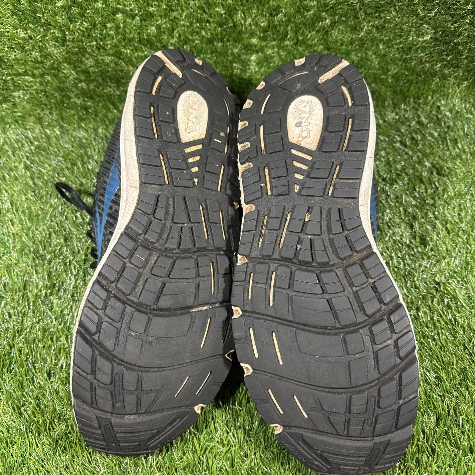 Brooks Sneakers Mens 11 D Addiction GTS 15 1103651D077 Gray Running Gym Shoes