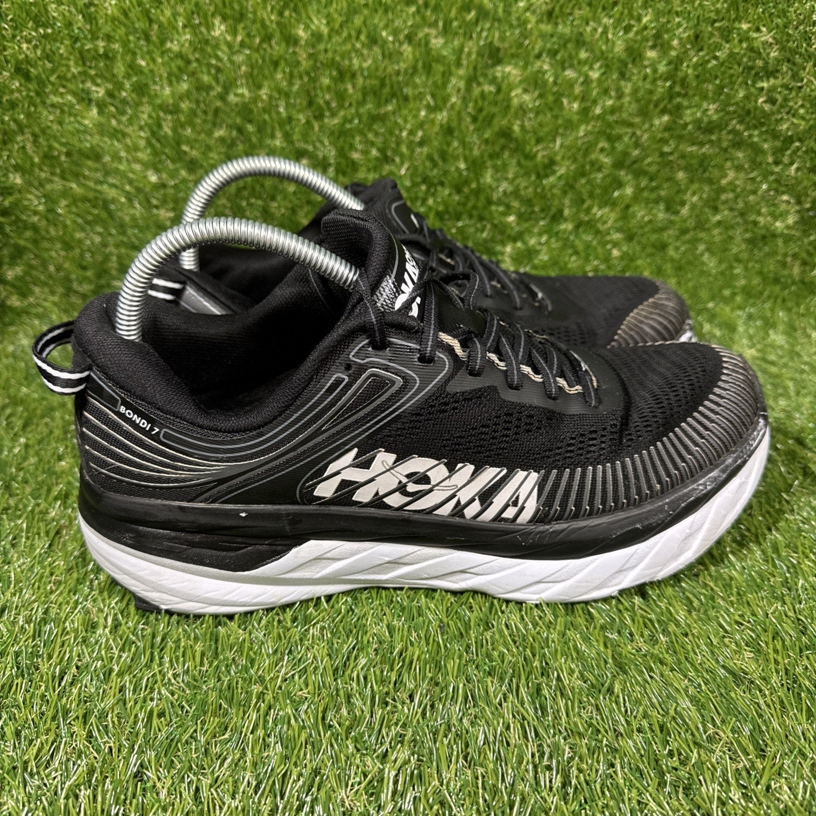 Hoka One One Bondi 7 Black Running Shoes Sneakers 10.5 Women 1110519 BWHT