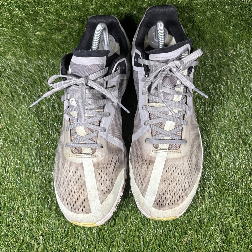 On Cloud Cloudflow Men's size 10 Alloy Magnet Running Training Shoes USED