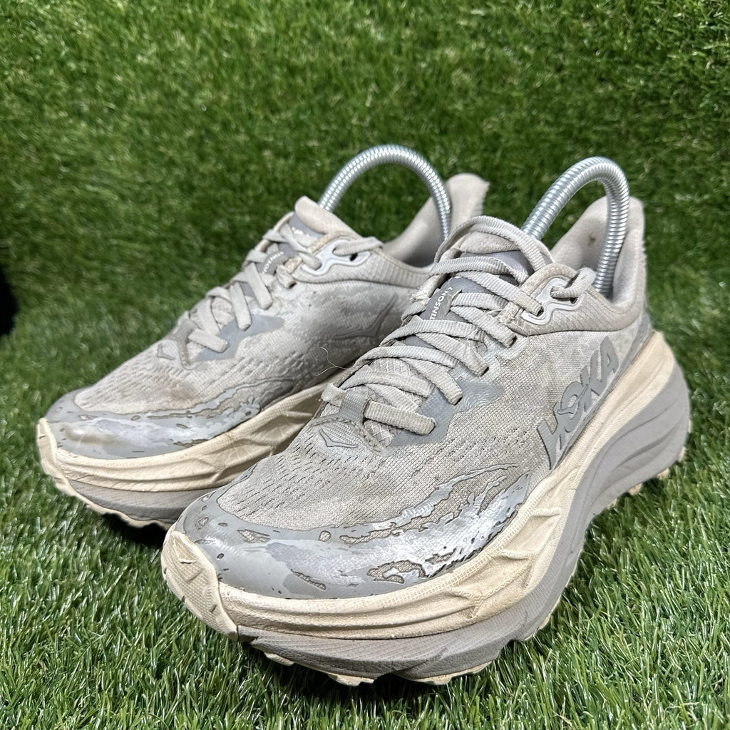 Hoka One One Women Size 6B Stinson 7 Trail Running Sneaker Grey/Silver/White