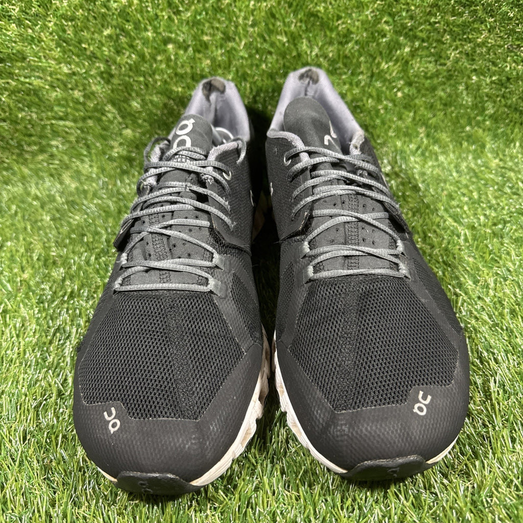 On Cloud 5 Black White Athletic Running Shoes Sneakers Mens 12 US