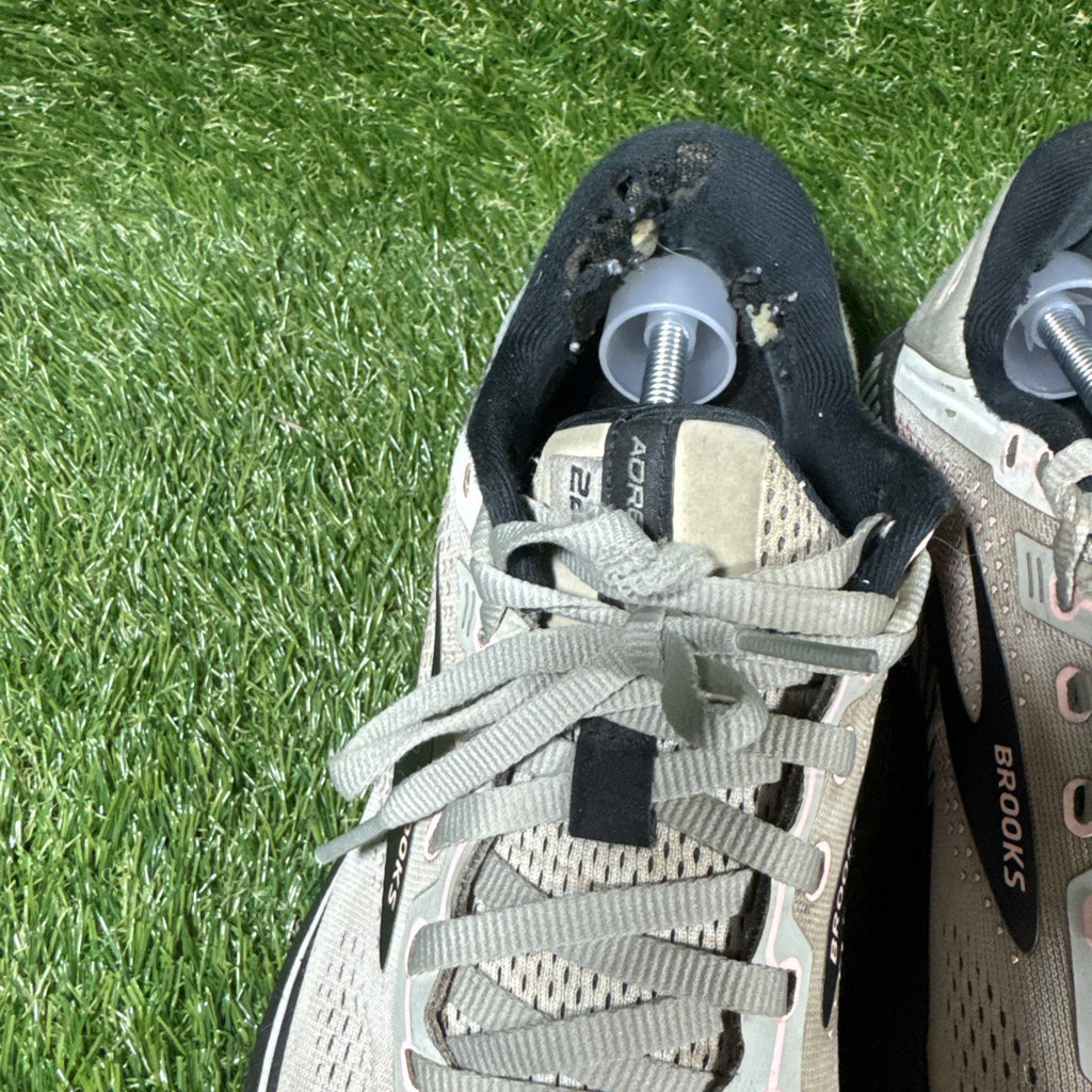 Brooks Adrenaline GTS 22 Shoes Womens Size 9 Gray Athletic Running