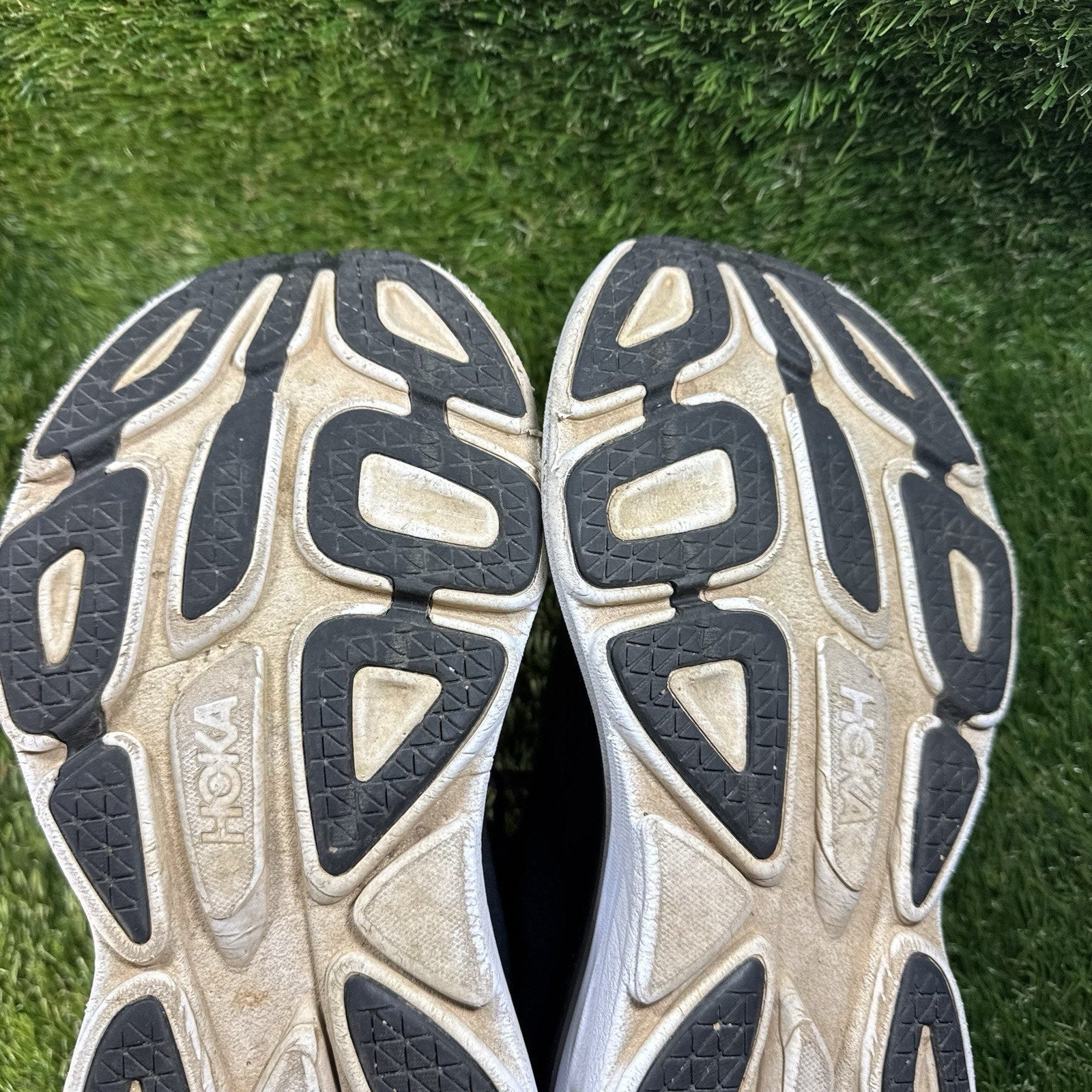 HOKA Bondi 8 Running Shoes Black Lightweight & Comfortable Men's Size 9.5 US