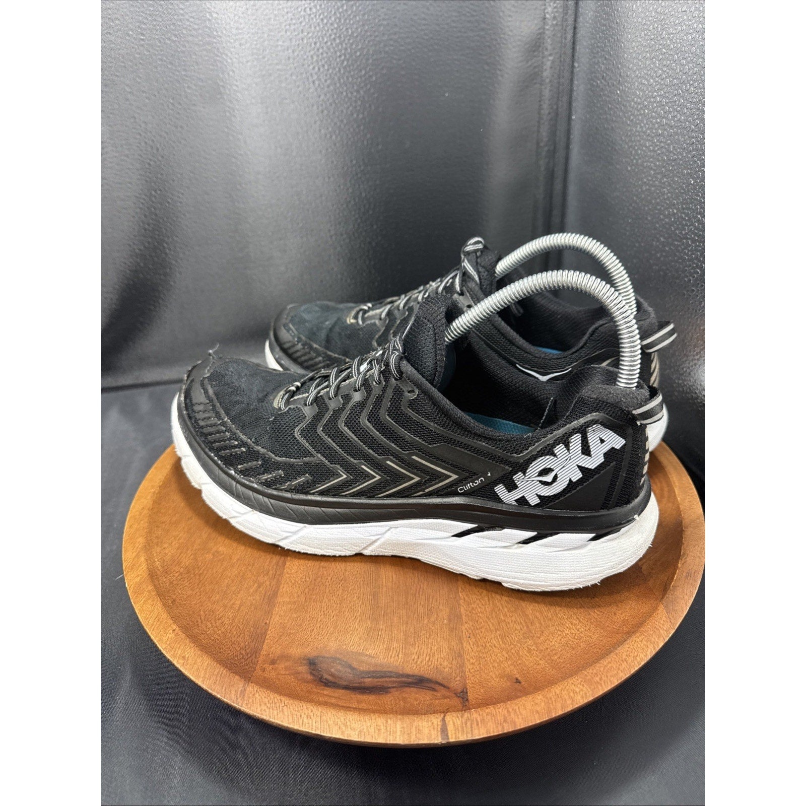 Hoka One One Clifton 4 Women’s Sz 11 Running Shoes Sneakers 1123201 BWH