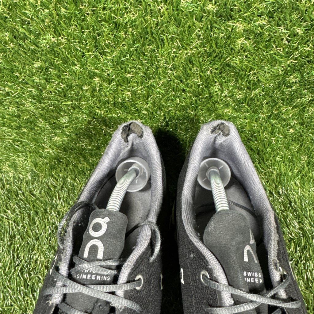 On Cloud 5 Black White Athletic Running Shoes Sneakers Mens 12 US