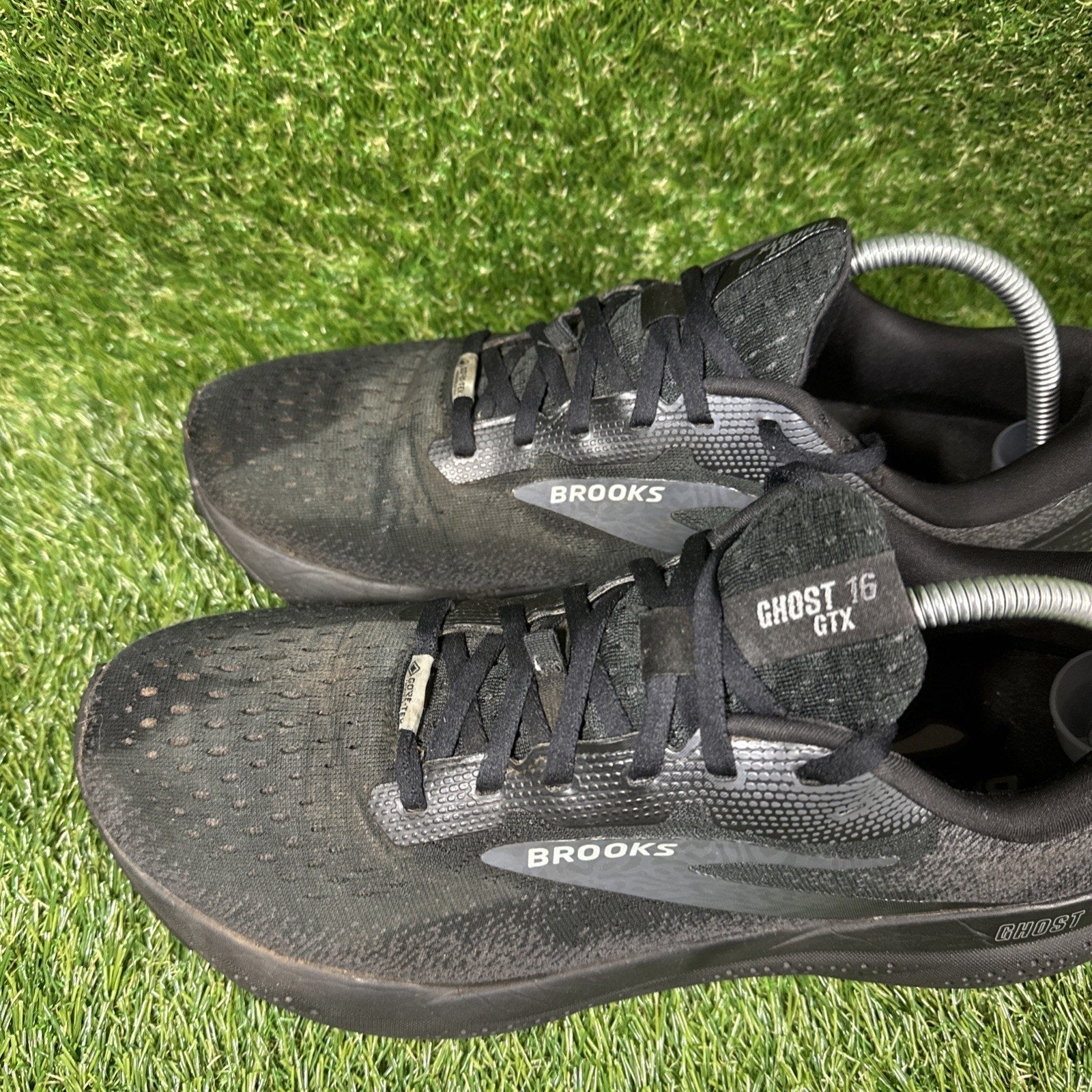 Brooks Ghost 16 GTX Mens Size 10.5 Black Athletic Running Walking Shoes Sneakers